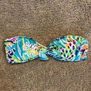 Lilly Pulitzer swim top. Size medium.
